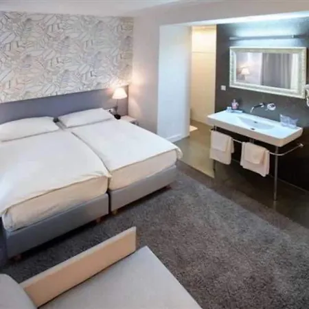 Hotel Jona Split Podstrana