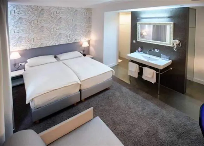 Hotel Jona Split Podstrana